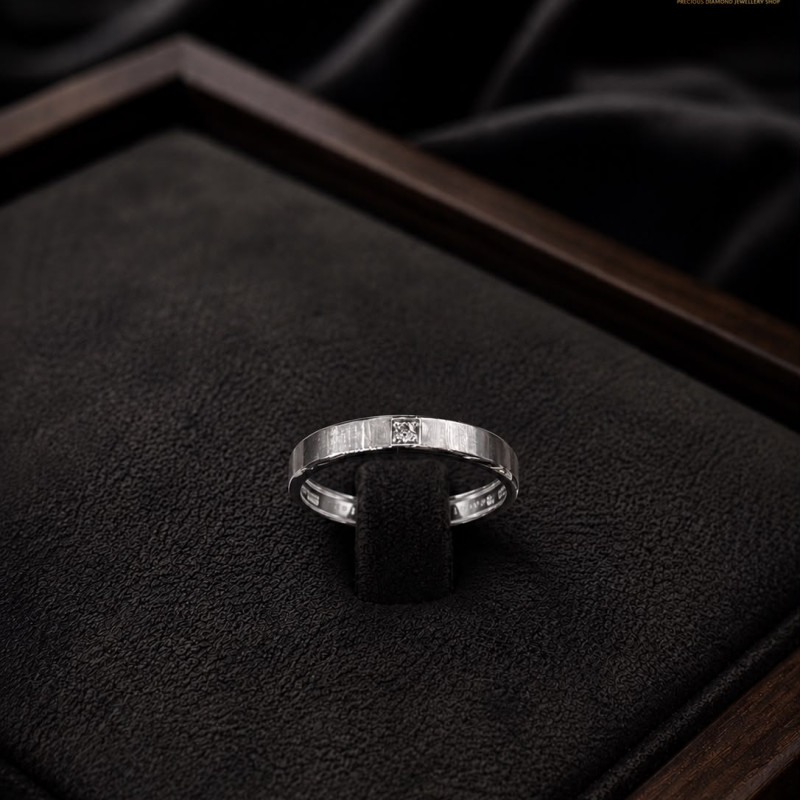 Diamond Plaza Divine Platinum Ring