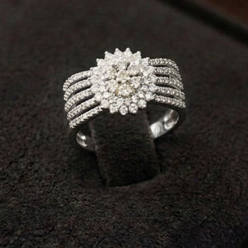 Diamond Ladies Ring