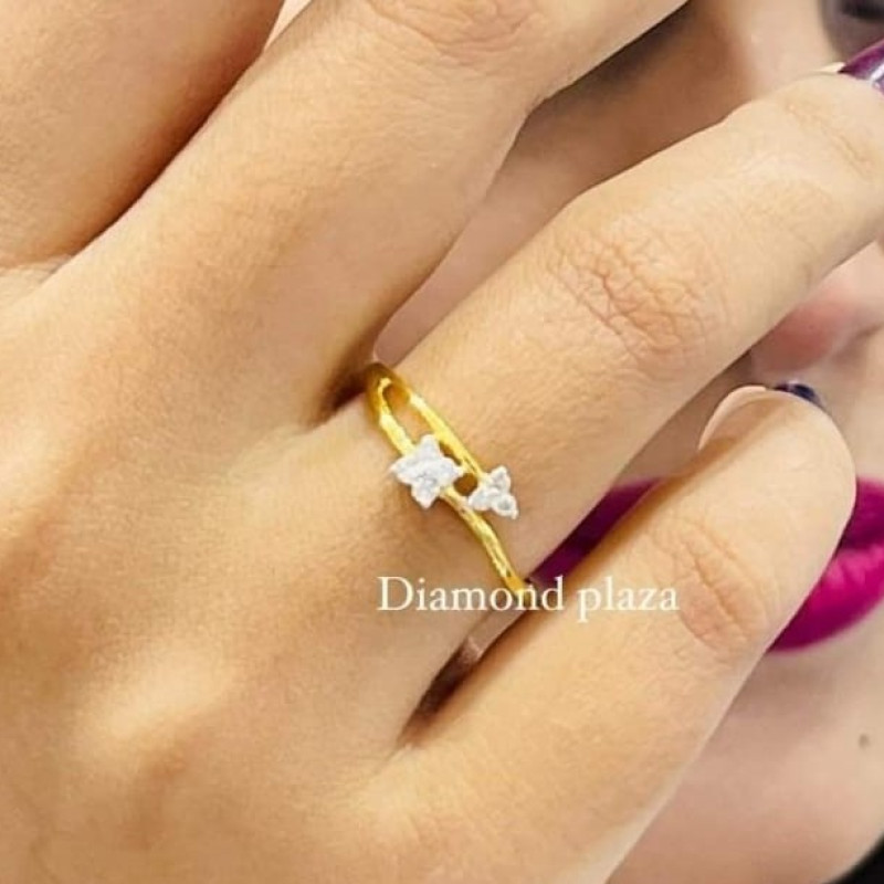 Beautiful Diamond Ladies Ring Special Discount