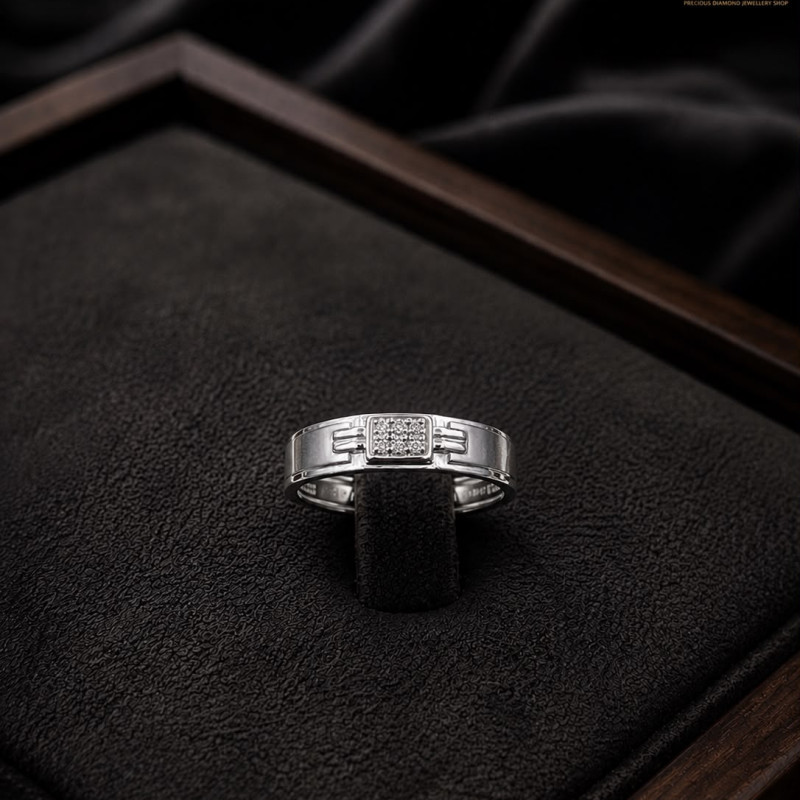 Luxurry Platinum Ring