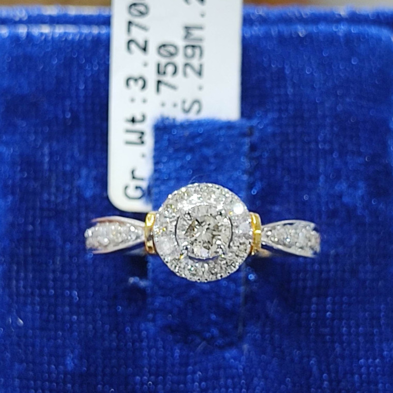 New Exclusive Diamond Ladies ring