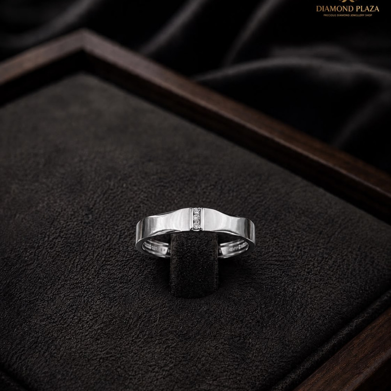 Platinum Essence Band Ring