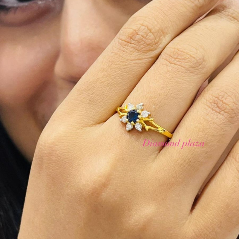 Small and Beautifull Diamond  Ring