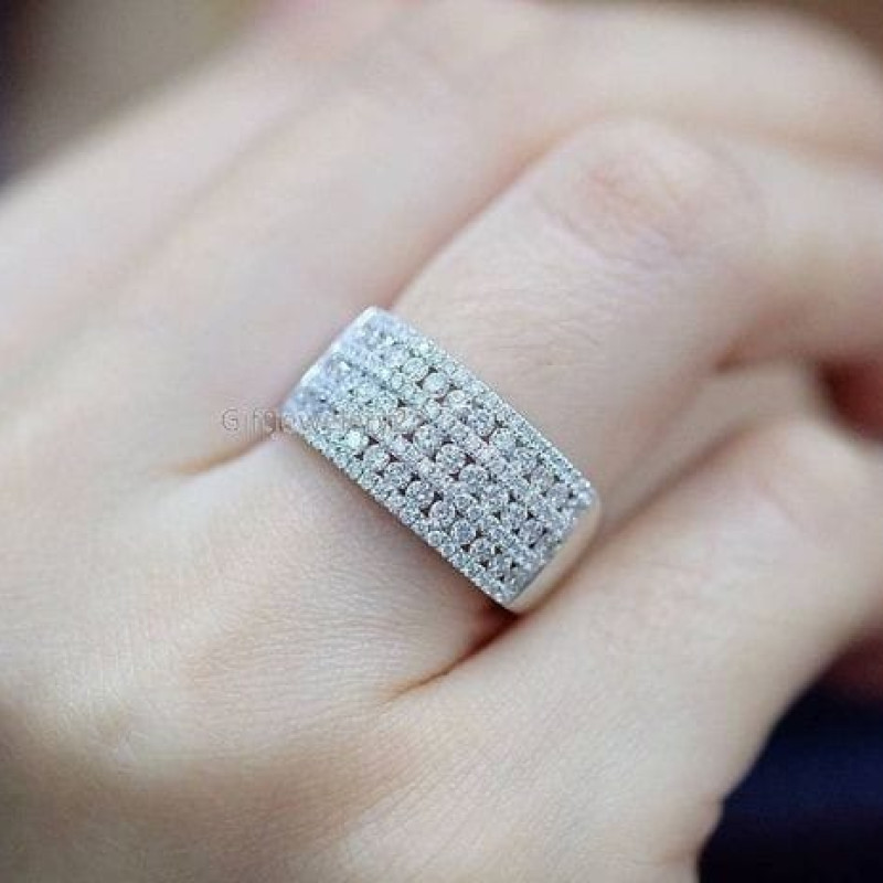 Diamond Ladies Ring